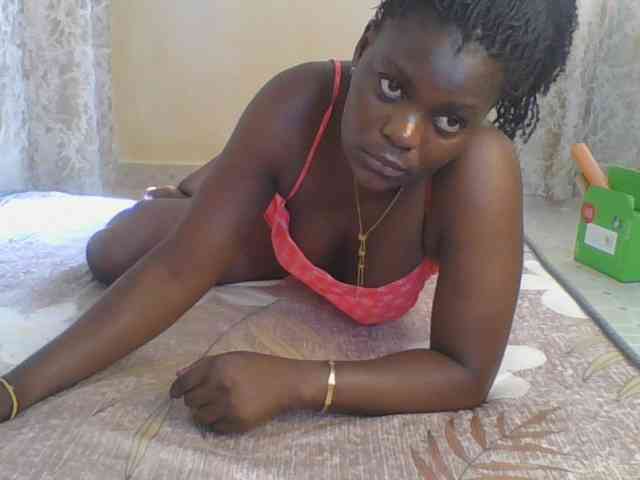 Sweetdarkskin webcam