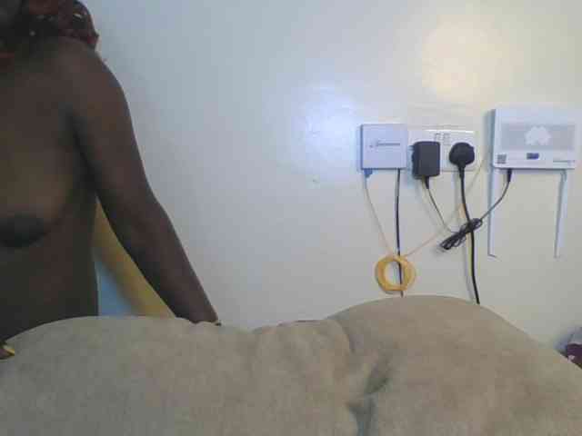 Sweetdarkskin webcam