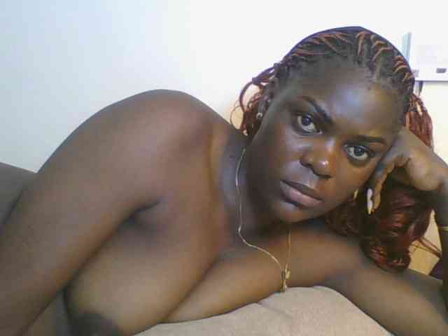 Sweetdarkskin webcam