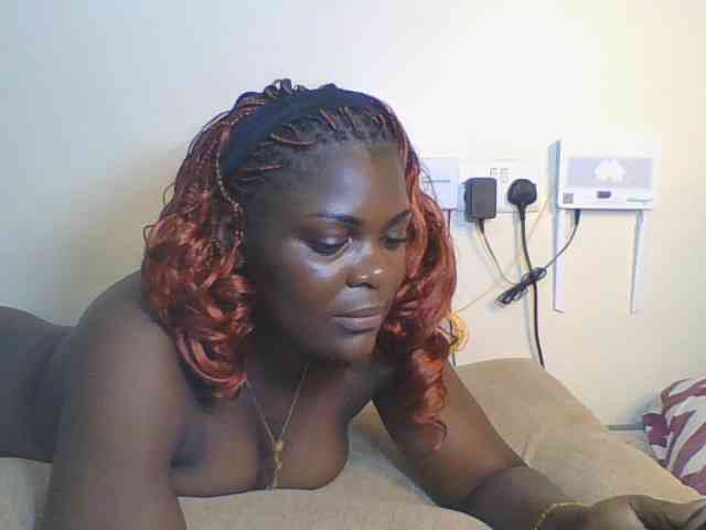 Sweetdarkskin webcam