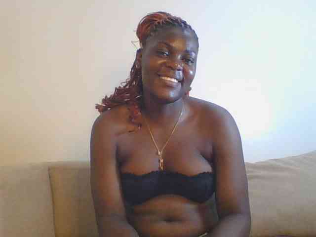 Sweetdarkskin webcam