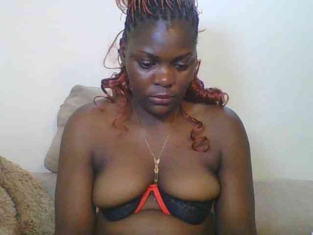 Sweetdarkskin webcam