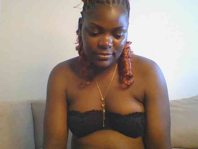 Sweetdarkskin webcam