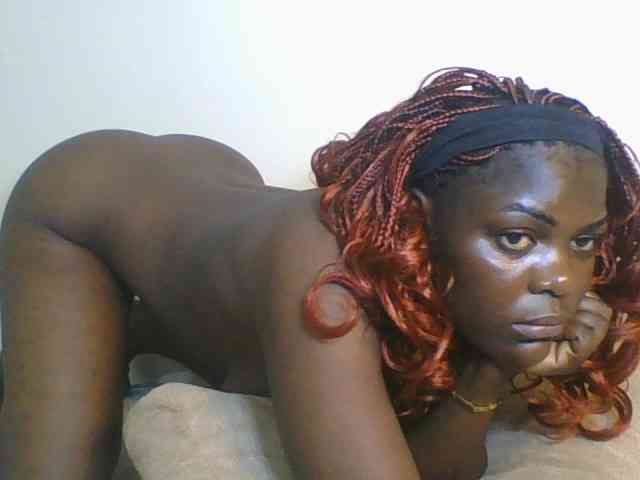 Sweetdarkskin webcam