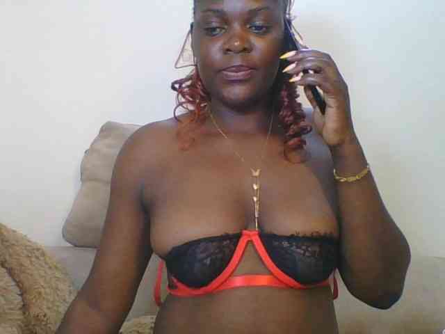 Sweetdarkskin webcam