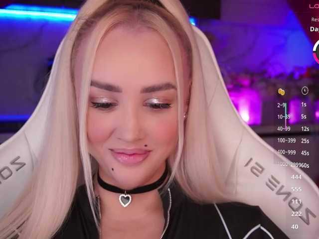 In-your-fucking-mind live cam preview