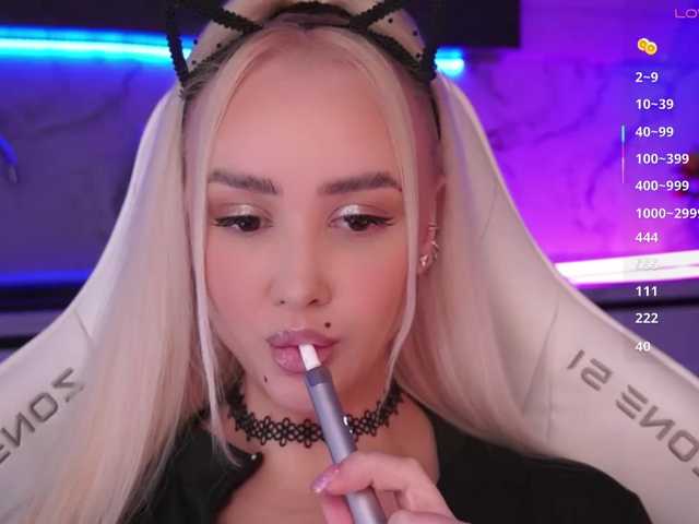 In-your-fucking-mind live cam