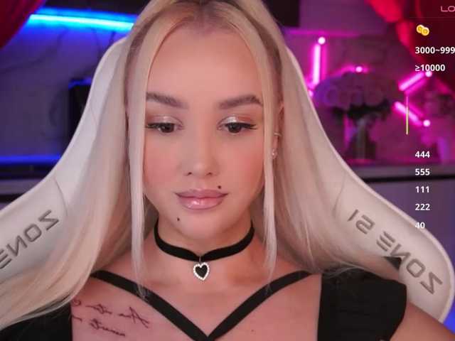 In-your-fucking-mind live cam preview