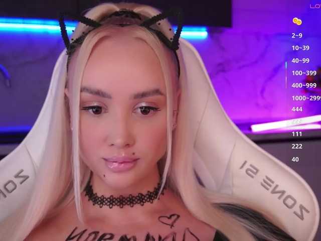 In-your-fucking-mind live cam