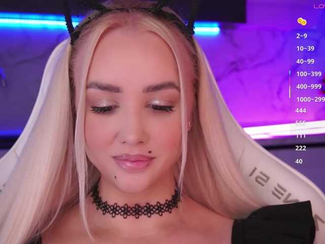In-your-fucking-mind live webcam show