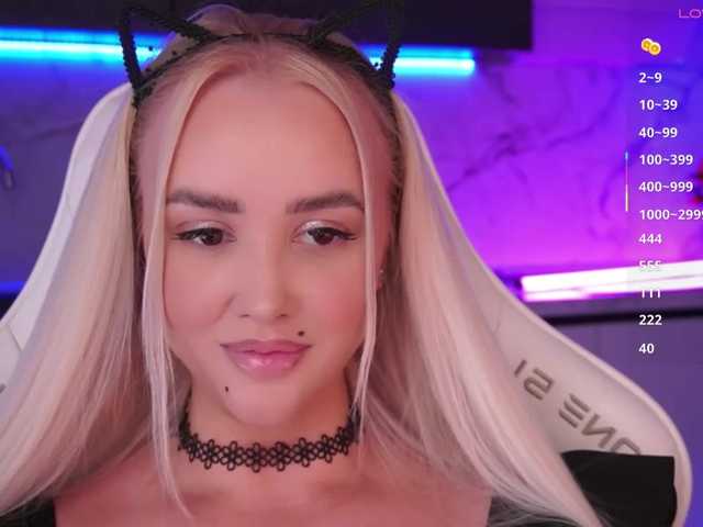 in-your-fucking-mind live sex show