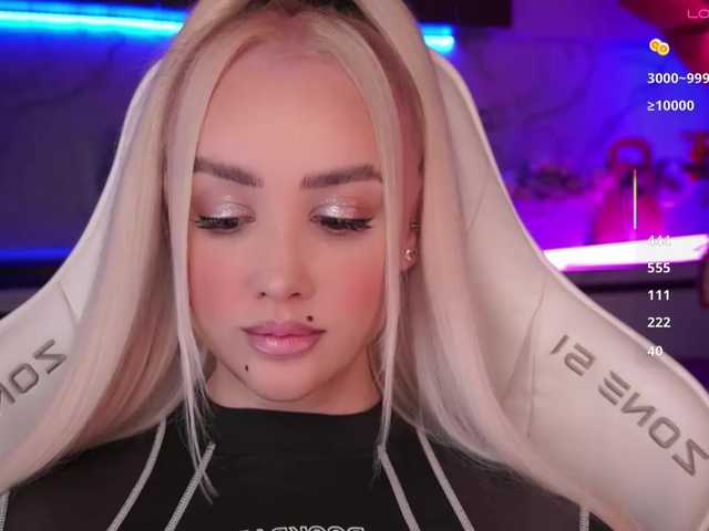 In-your-fucking-mind live cam preview