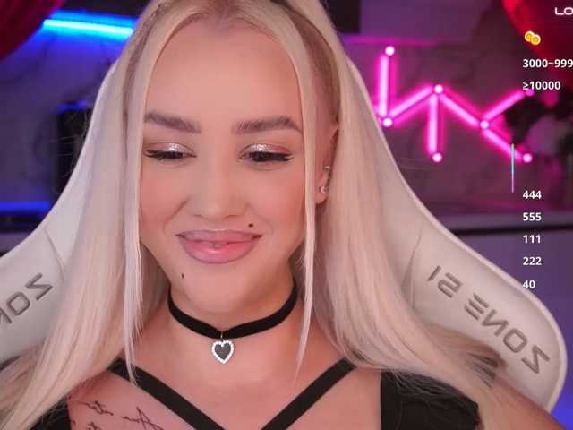 In-your-fucking-mind live cam