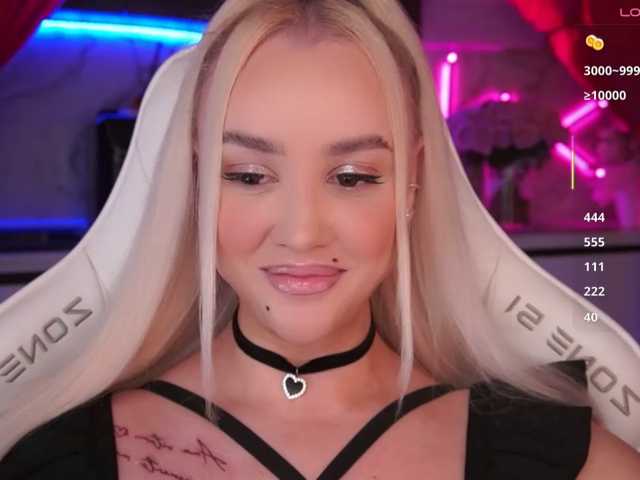 In-your-fucking-mind live cam preview