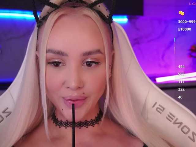 In-your-fucking-mind live webcam show