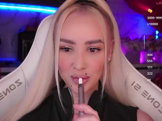 In-your-fucking-mind live cam