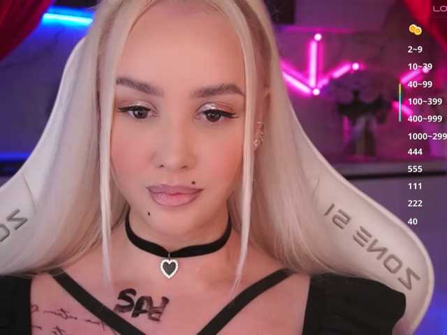 In-your-fucking-mind, live now on BongaCams