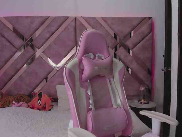 tigerbaby_ webcam