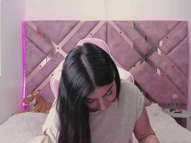 tigerbaby_ webcam