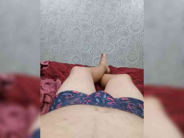442TEN Live Webcam on BongaCams
