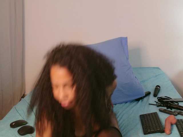Krystal-Anderson live cam on BongaCams