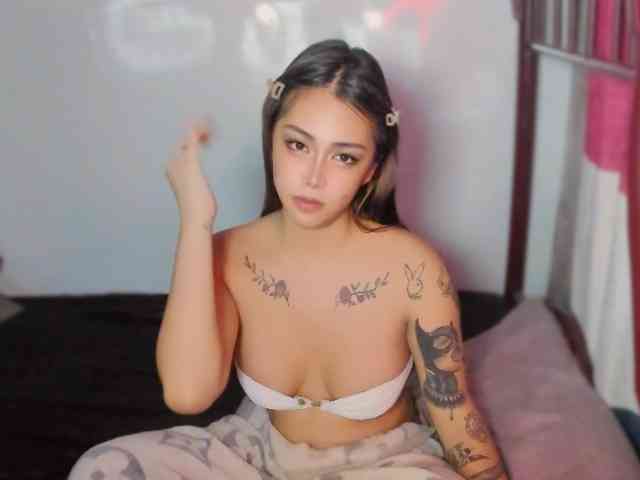 SelenaMonroe Live Webcam on BongaCams