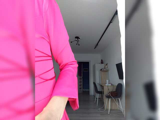 le modèle AngelDolores est en webcam porno dans un show sur le site bongacams, il possède les tags suivants: White/Caucasian,Brunette,Hairy