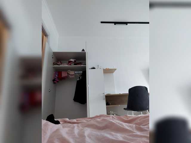 AngelDolores — live female cam