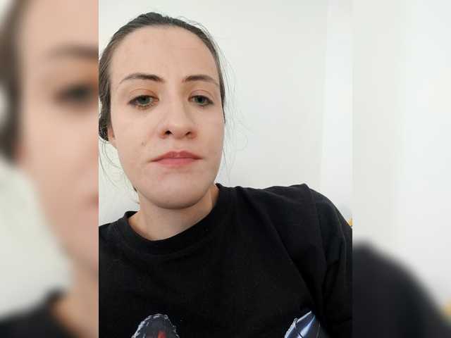 AngelDolores live cam preview