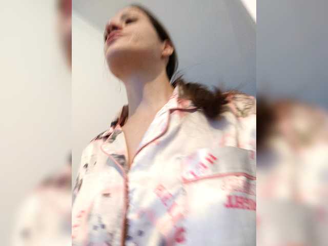 AngelDolores live cam preview