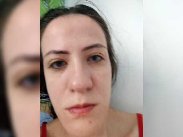 le modèle AngelDolores est en webcam porno dans un show sur le site bongacams, il possède les tags suivants: White/Caucasian,Brunette,Hairy
