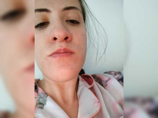 AngelDolores live cam preview