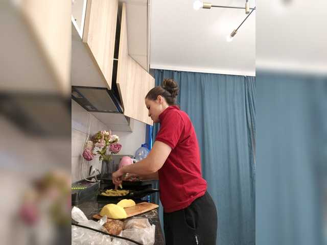 Bogina2, live now on BongaCams