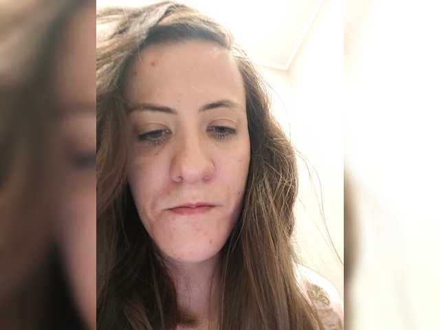 AngelDolores — live female cam