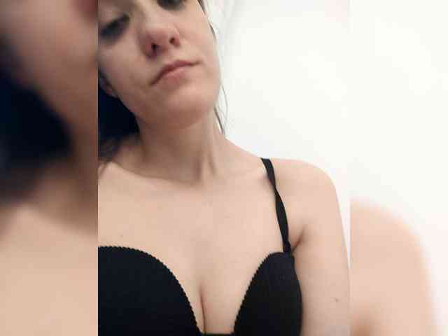 Model: LuxeAngel