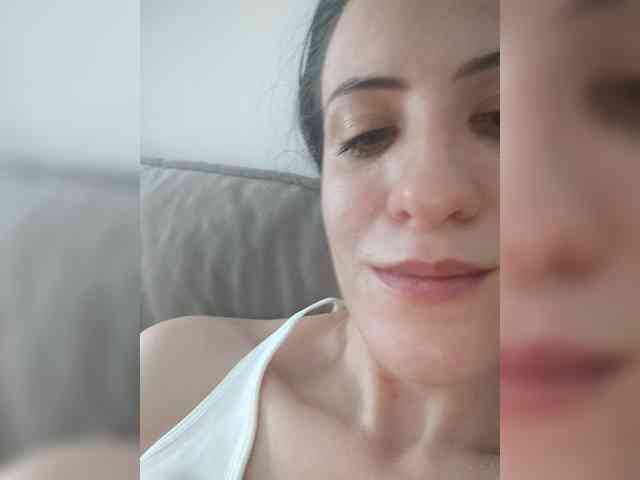 LuxeAngel webcam
