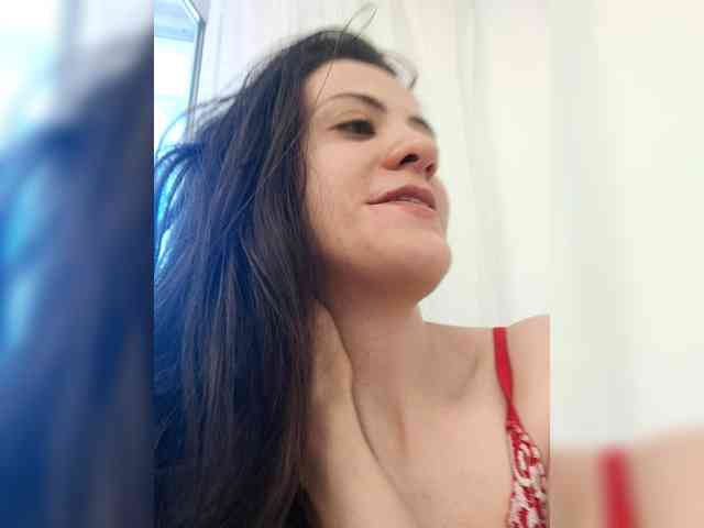 LuxeAngel webcam