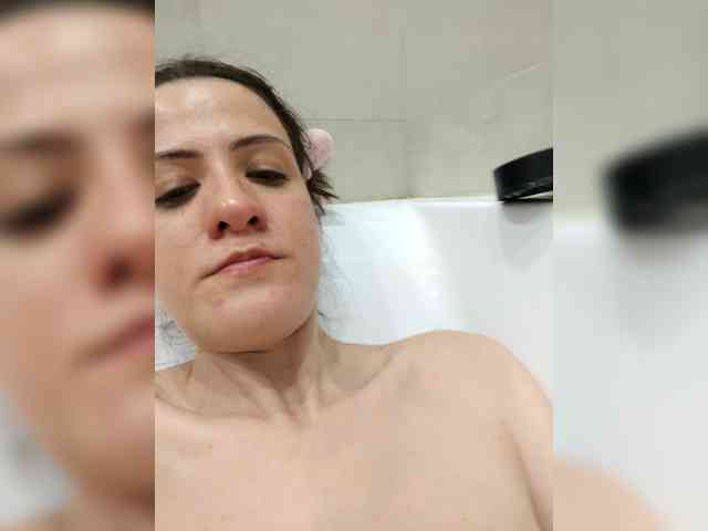 LuxeAngel webcam