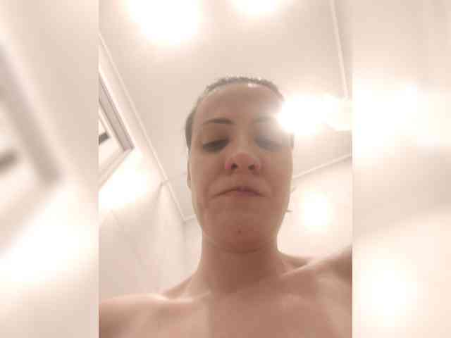 LuxeAngel webcam