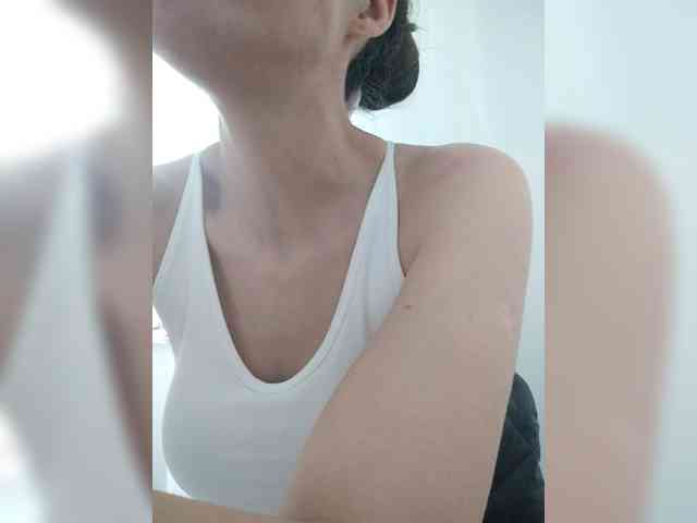 LuxeAngel webcam