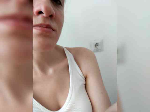 LuxeAngel webcam