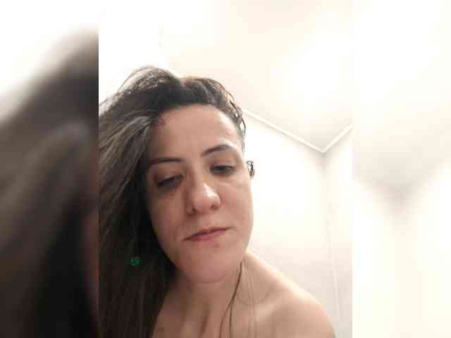 PrettyRebel webcam