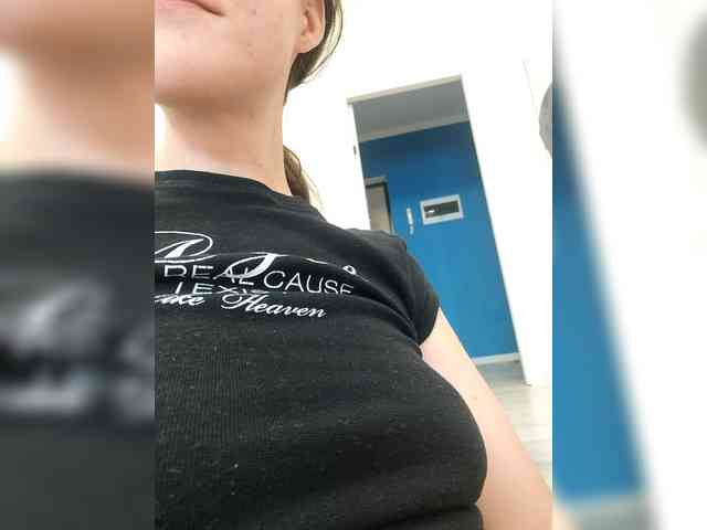 AngelDolores webcam