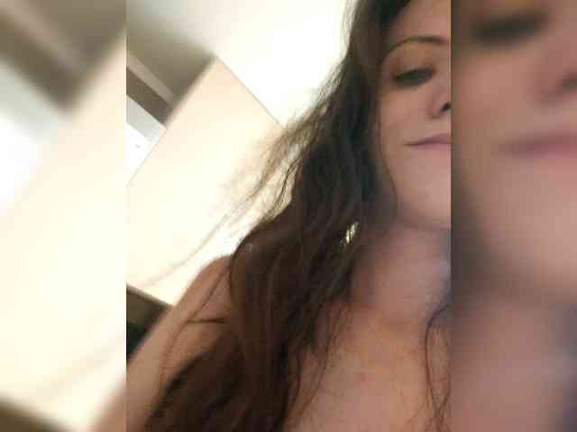 Bogina2 Live Webcam on BongaCams