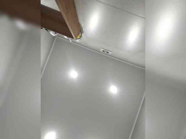 LuxeAngel webcam