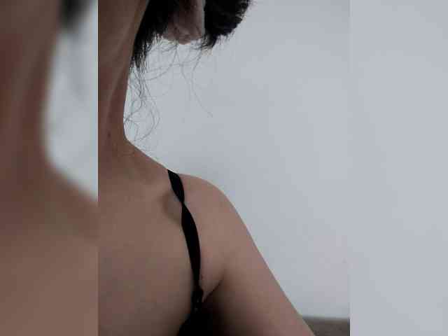 LuxeAngel webcam