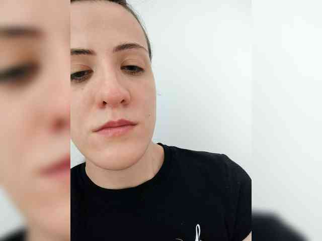 PrettyRebel webcam