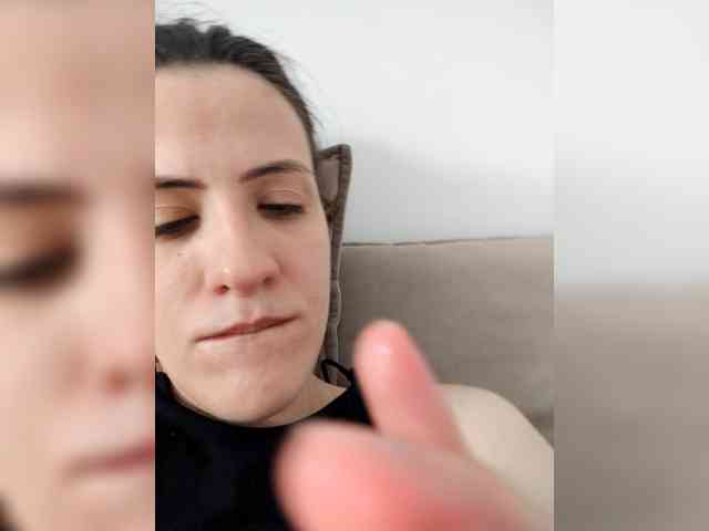 PrettyRebel webcam