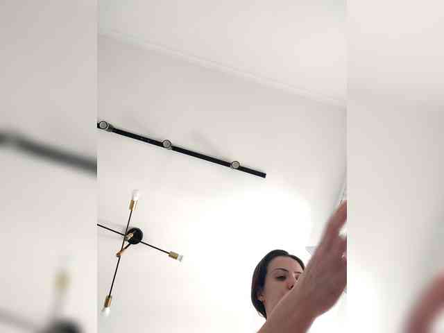LuxeAngel webcam
