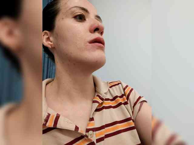AngelDolores webcam